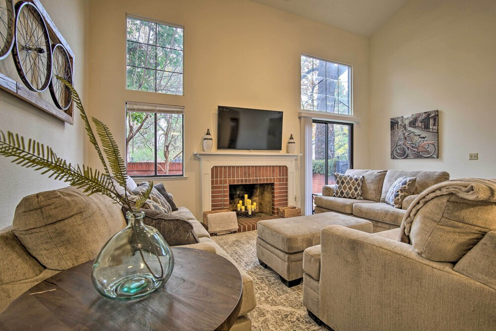 Well-appointed Condo Across Street From UC Davis!