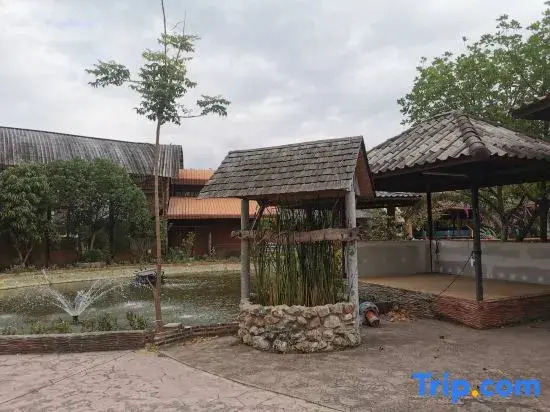 Amphawa Horse Farm Resort