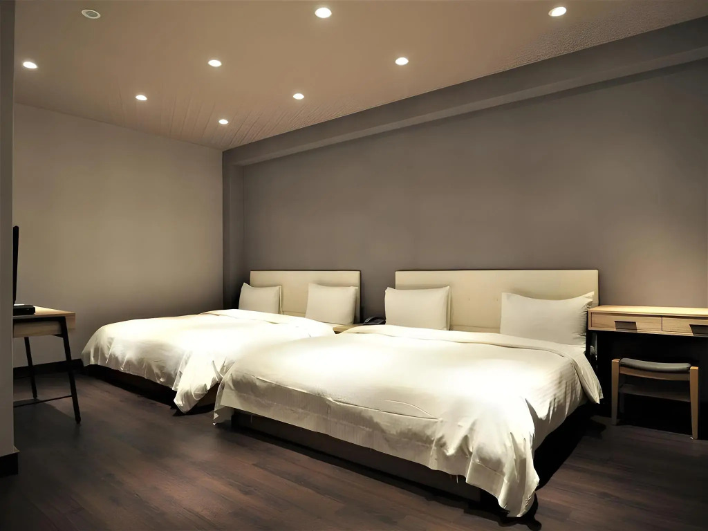 Day Chen Hotel
