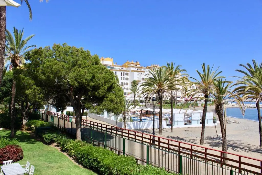 Puerto Banus 2 bedrooms Oceanfront C