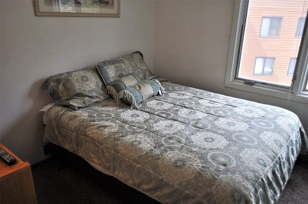 Key Condos 3 Bed 2 Bath
