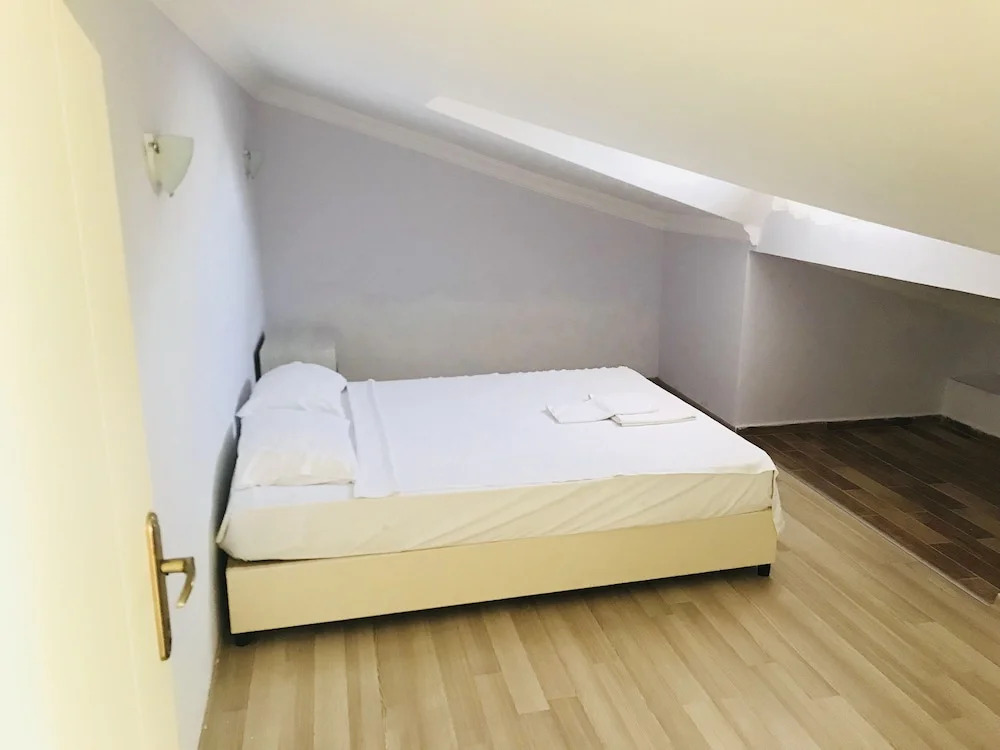 Yagmur Hotel