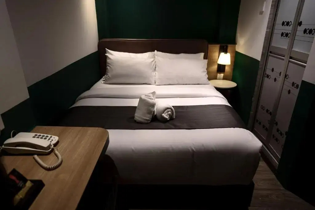 Season Point Hotel