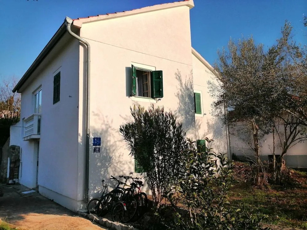 Detached House Miketa