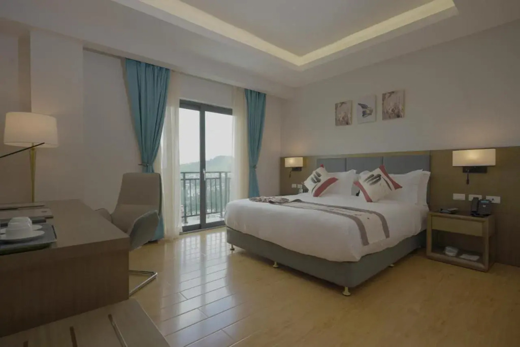 Stay Easy Plus Hotel