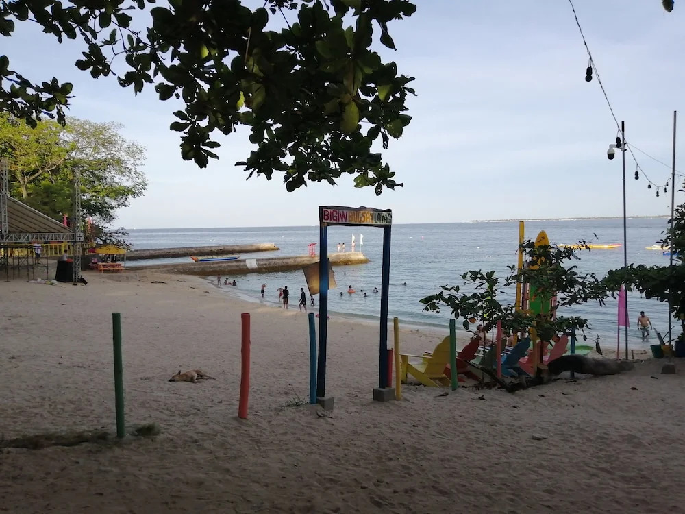 Mactan Newtown with Ocean View