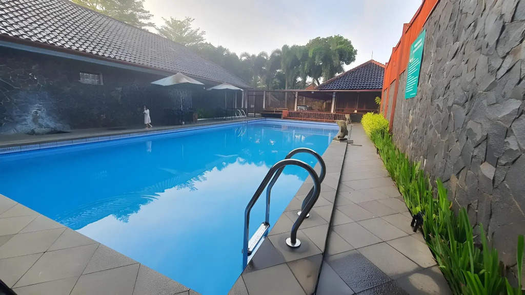 The Priangan Hotel I Yos Sudarso