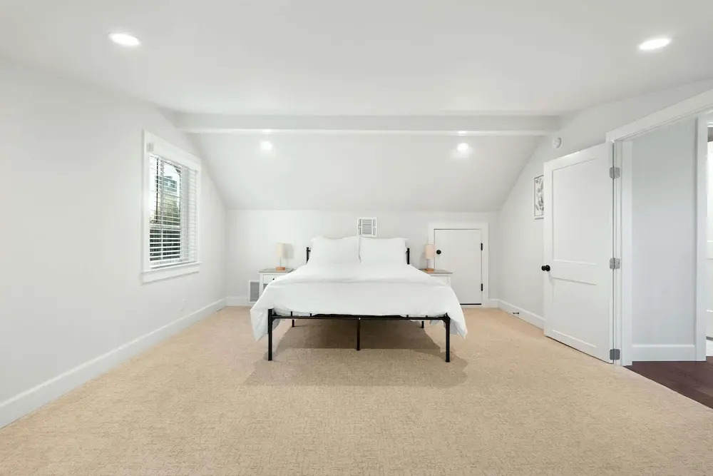 Gated 5 Bedroom Walkable to East Austin