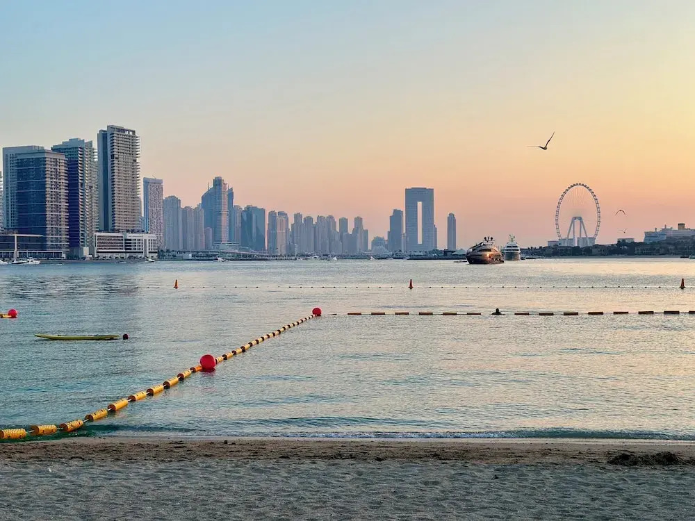 Seven Palm Apartments - Infinity Pool & Direct Beach Access