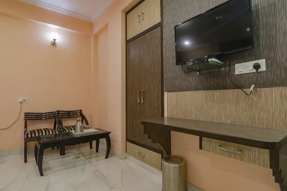 Fabhotel Govinda Royal