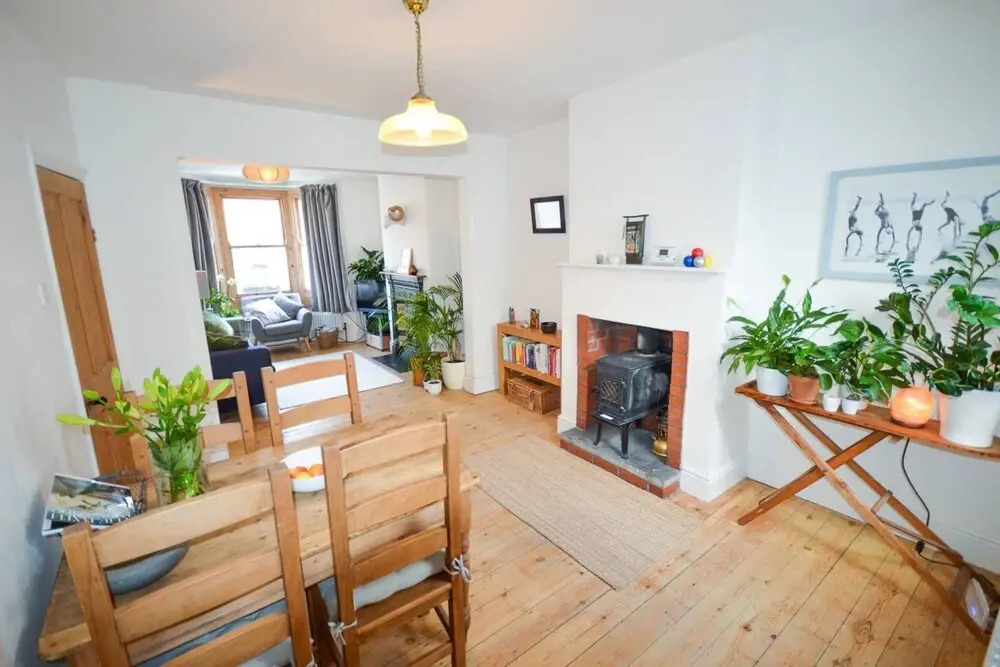 Beautiful Home in Bath with Garden