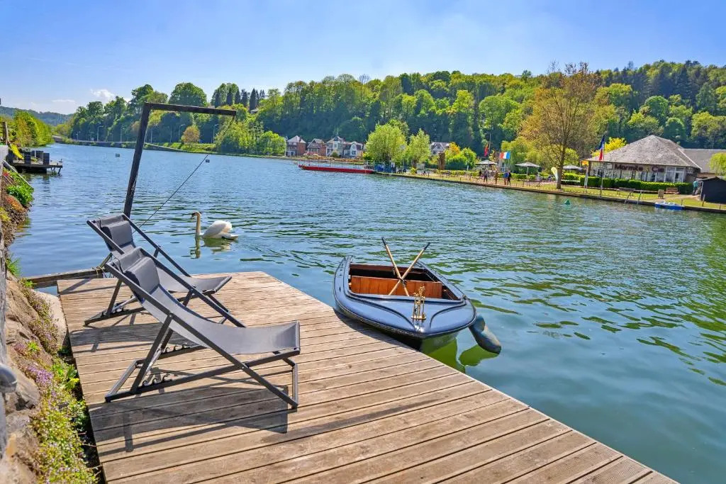 Gatsby River I