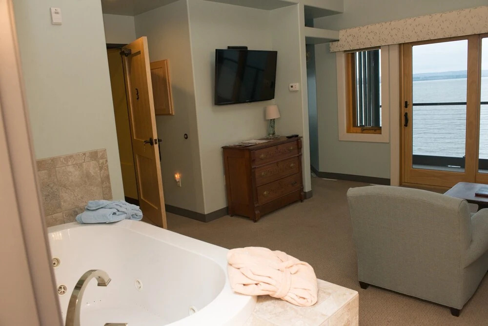 Blue Wave Inn