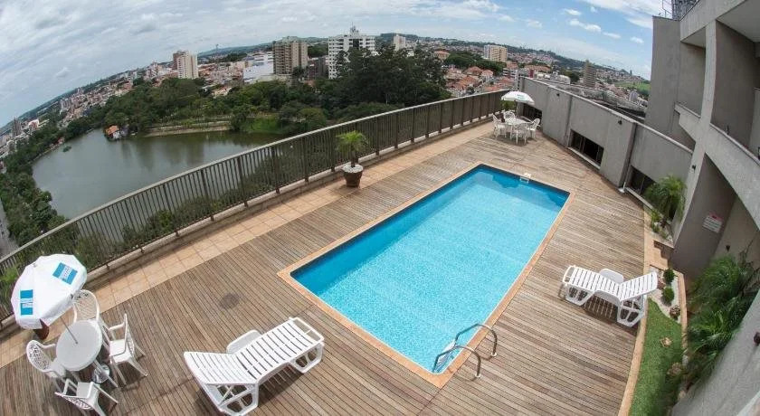 Lagoa Serena Flat Hotel