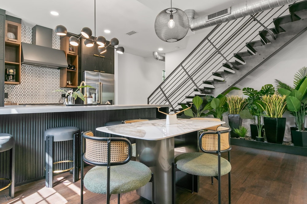 New The Artist House - Luxury Hyde Park Home