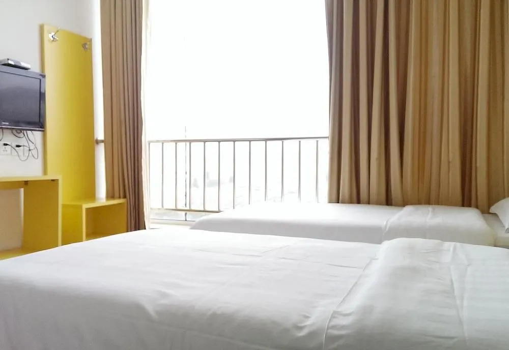 Qingdao Binhai Fengqing Holiday Hotel