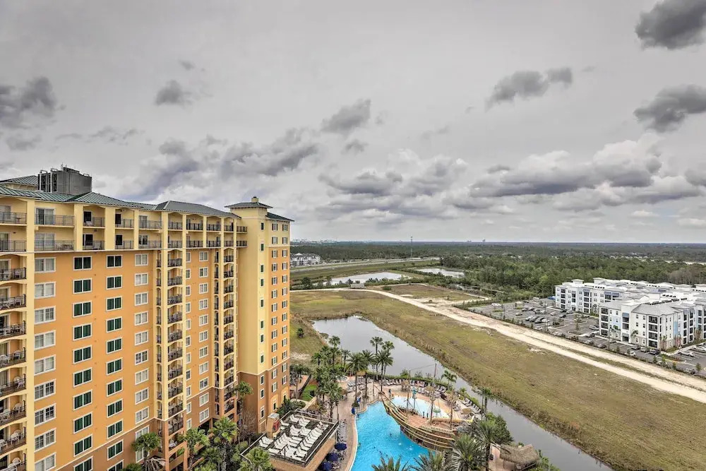 Luxury Orlando Escape - 4 Mi to Disney World!