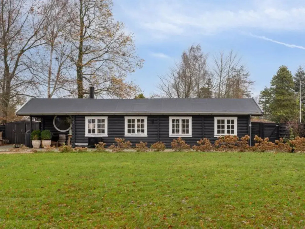 "Derik" - 3.1km from the sea in Sealand