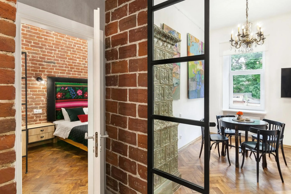 Gallery Art Apartment