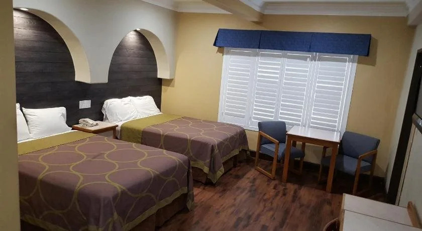 Reedley Inn