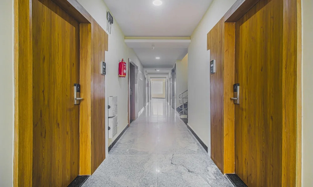 Lemonridge Hotels Kukatpally