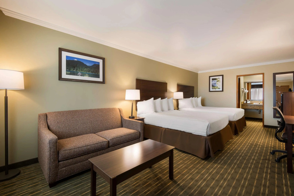 Best Western Holiday Hotel