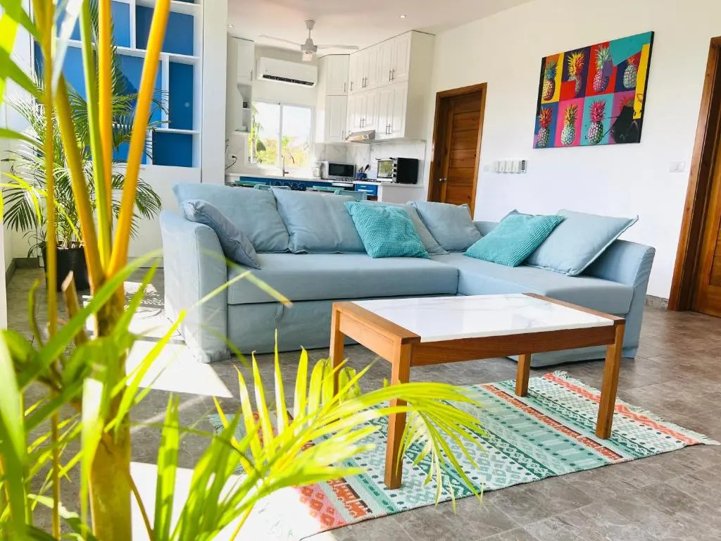 Private Rooftop Patio 2 Bedroom Apartment