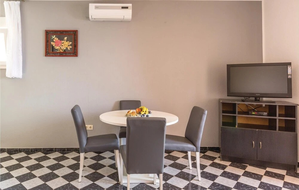 Beautiful Home in Lokva Rogoznica With Wifi and 1 Bedrooms