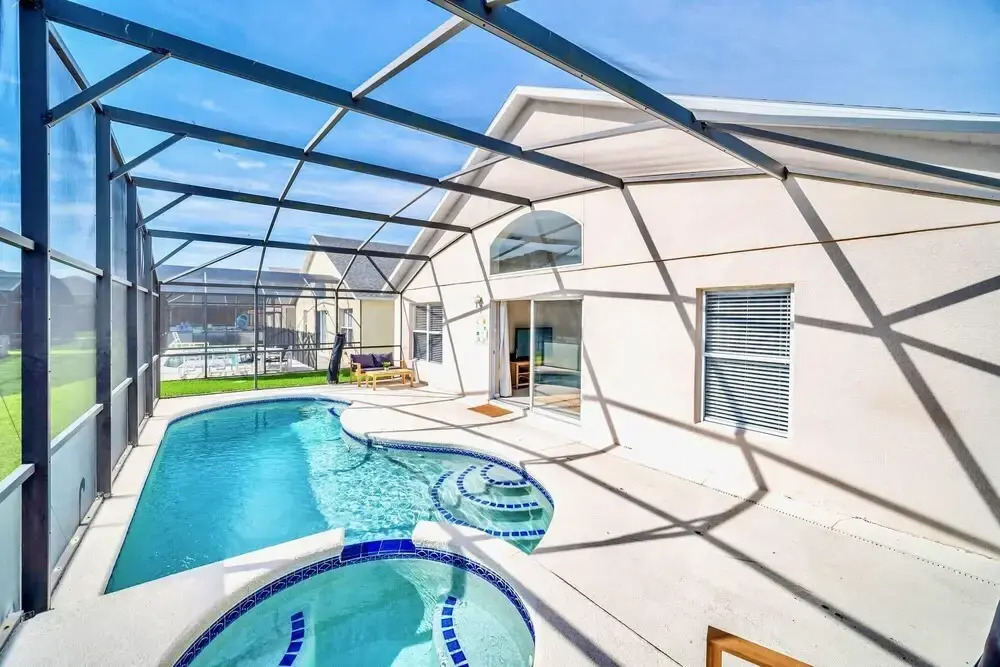 Bright 5BR Home w Pool and Hot Tub - Near Disney