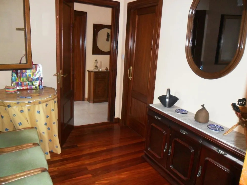 House With 3 Bedrooms in Bernueces, With Enclosed Garden and Wifi - 2