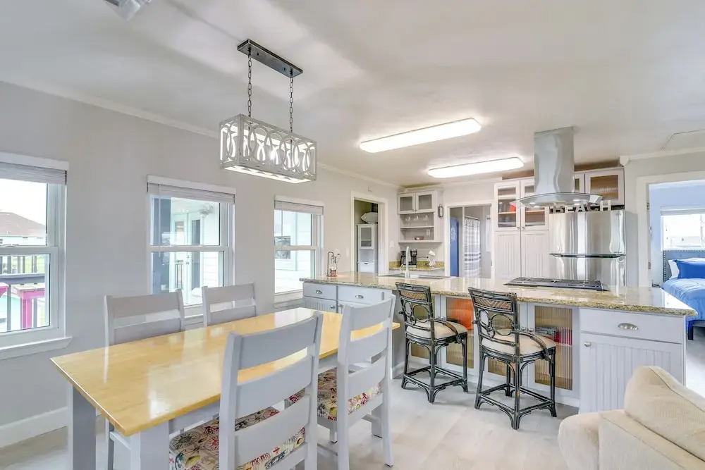 Retreat w/ Hot Tub & Fenced Yard: Walk to Beach