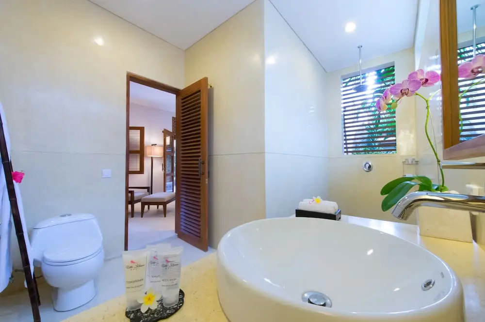 Spacious Luxury 4 Br in Centre Seminyak