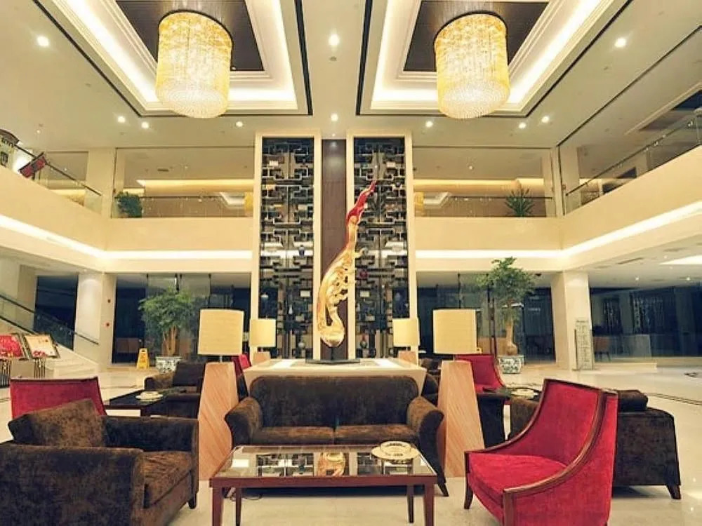 Golden Phoenix Hotel