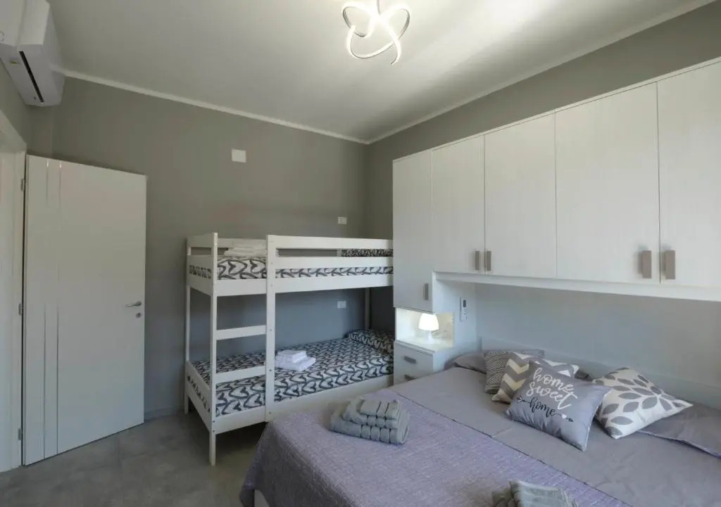 Free parking - 5 Stelle Elegante Suite a 100 mt dal mare