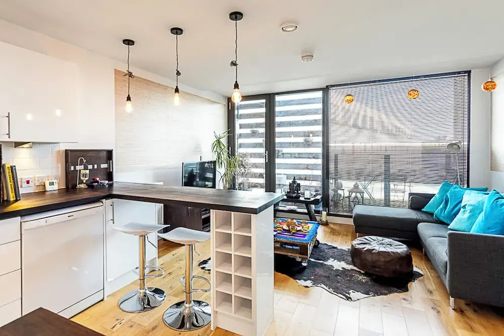 Modern, Cosy Apartment On Vibrant Deptford High Street