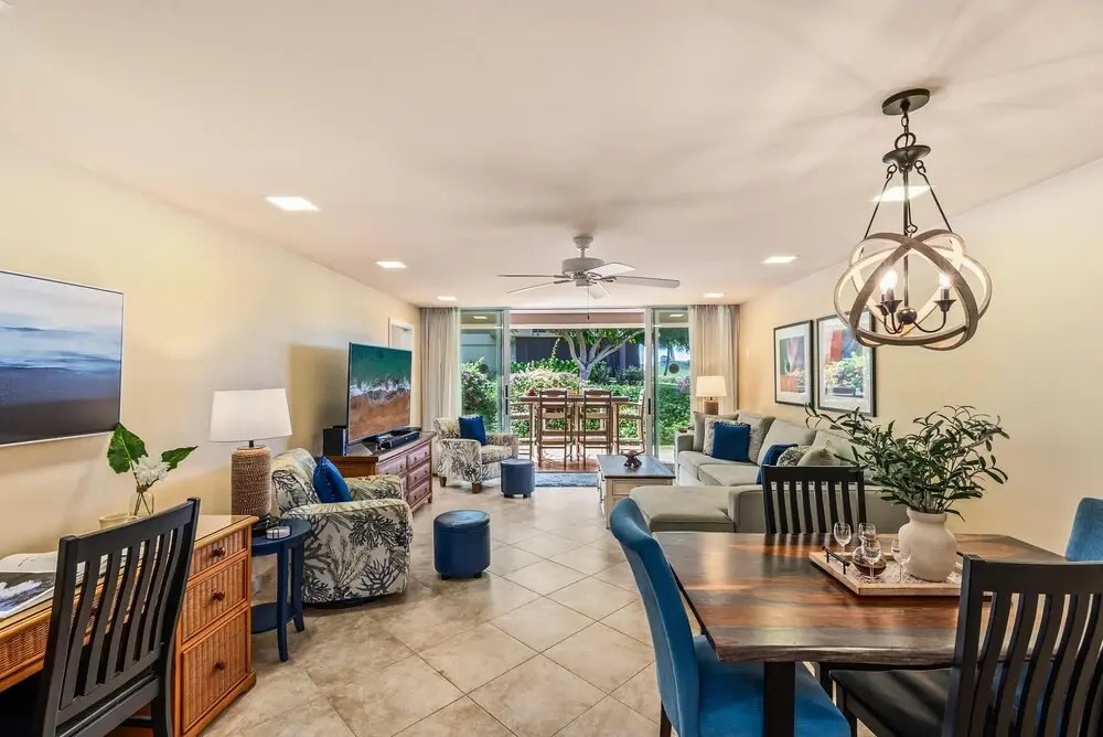 Eldorado E102 in Kaanapali