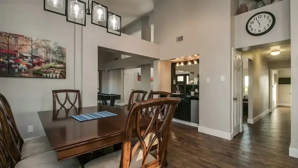 Spectacular Hilltop Home W/resort Like Backyard!