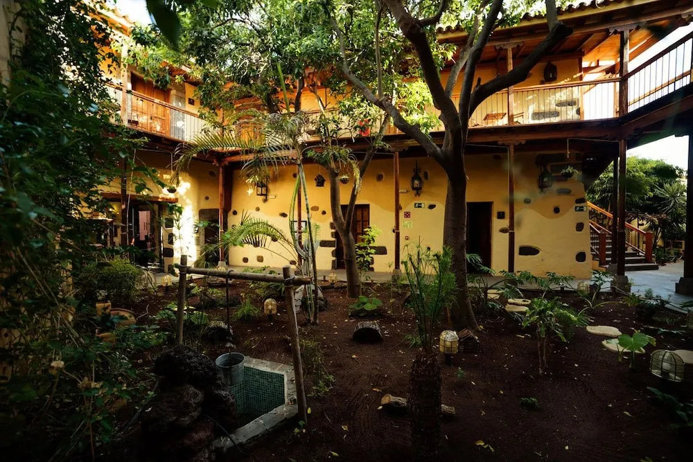 Отель Rural Casa de los Camellos