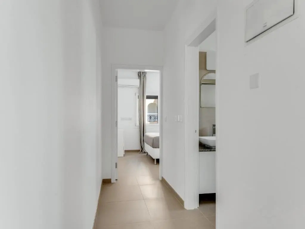 Sanders Sun City - 3-bdr Apt With Shared Pool