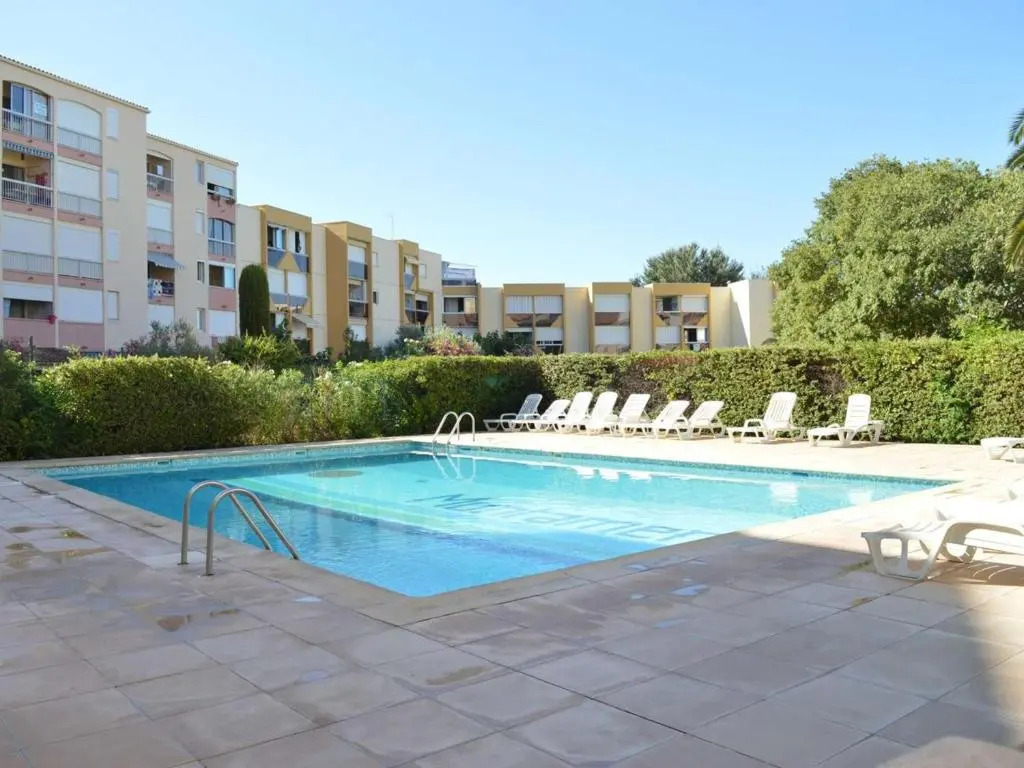 Appartement Le Grau-du-Roi, 1 pièce, 4 personnes - FR-1-250-140
