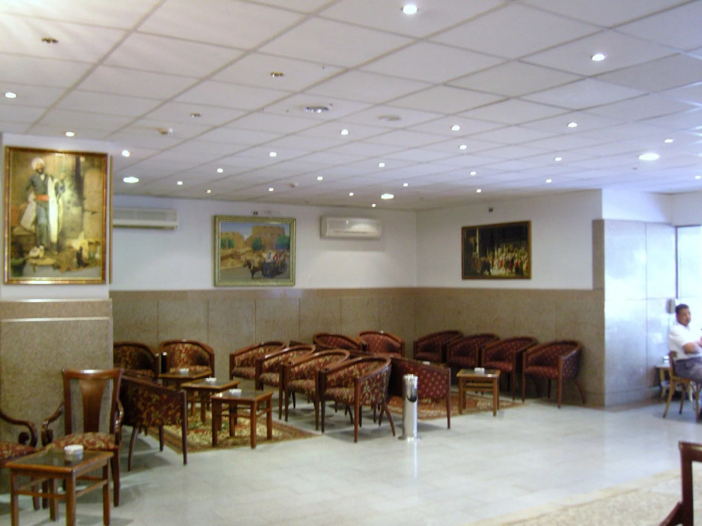 New Pola Hotel