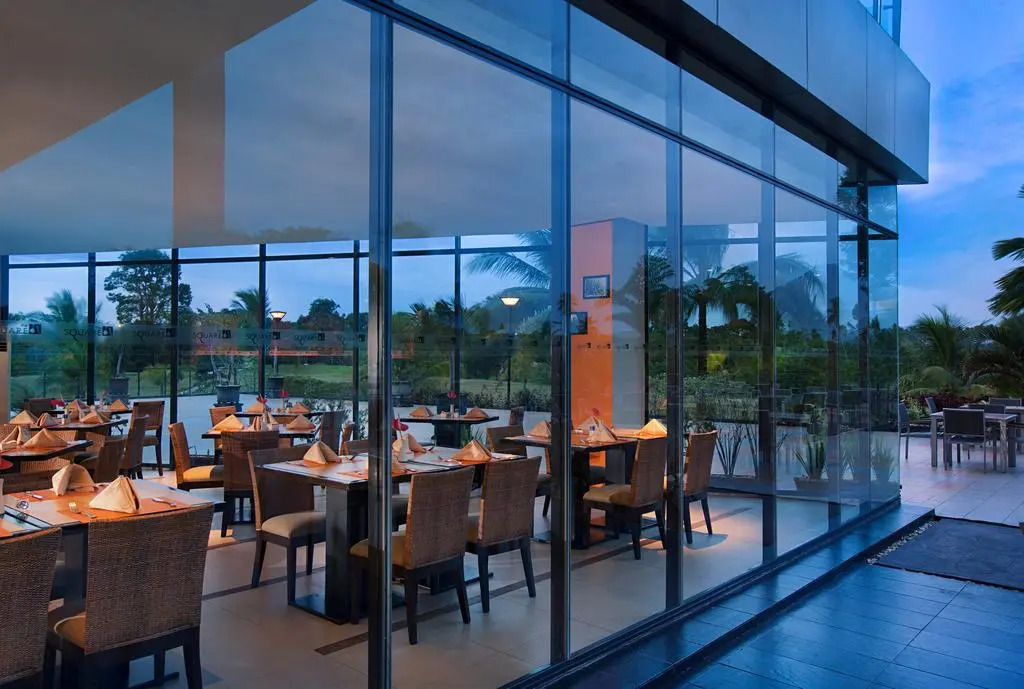 Отель Courtyard by Marriott Manado