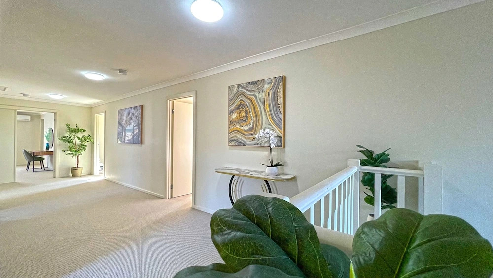 Spacious 7BRM 5-bathroom Rental House