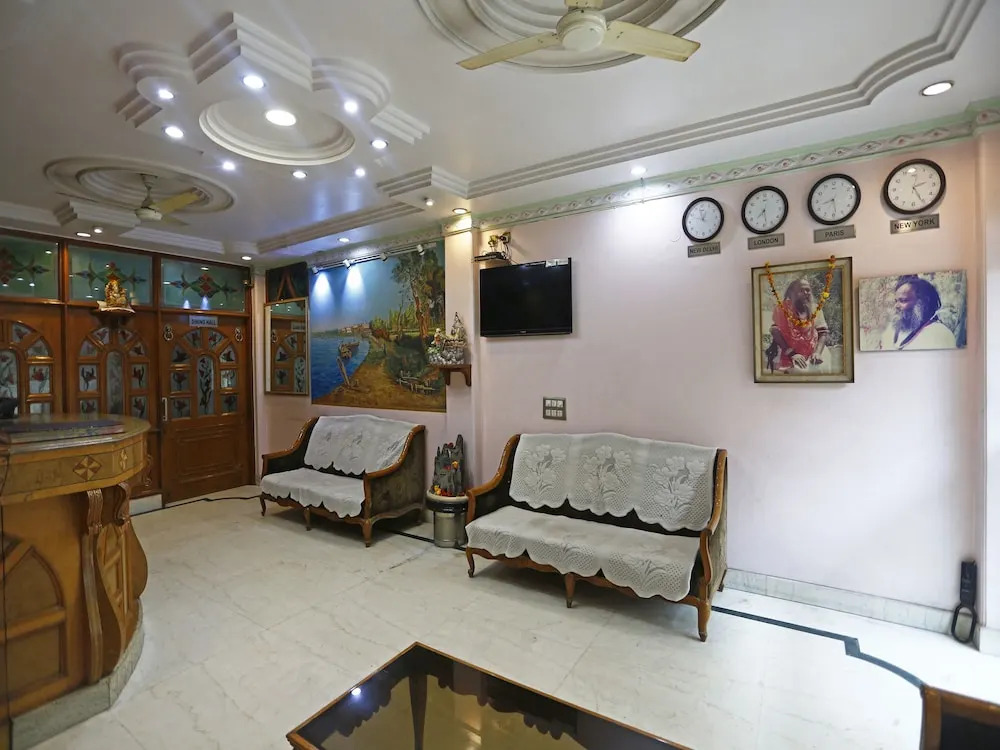 OYO 7135 Hotel Blue Sapphire
