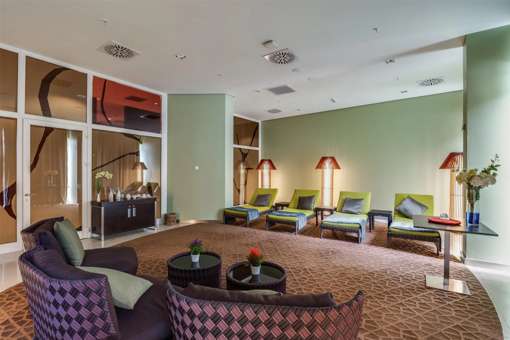 Radisson Blu Hotel Amp; Convention Centre, Kigali