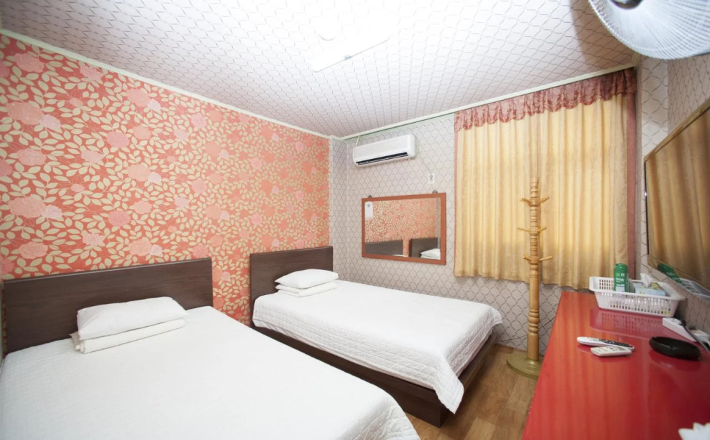 Jeju BRD Hotel - Hostel