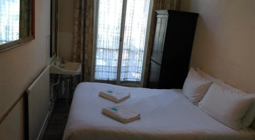 Dean Court Hotel