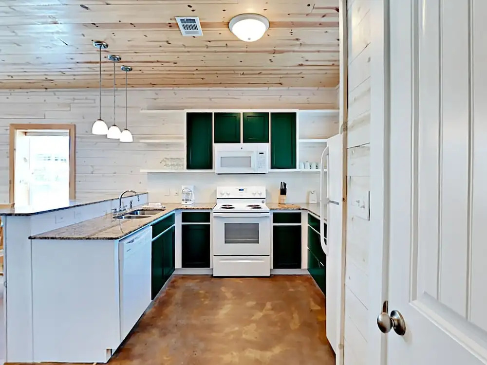 The Commons #601 - Three Bedroom Townhome