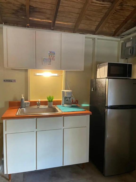 Naniqui Cottage