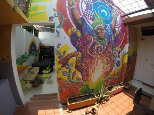 Backpackers And Travellers Hostel